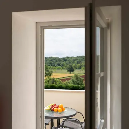 Emilia Appartamento Umago