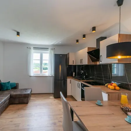 Appartamento Emilia Umago