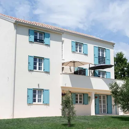 Apartment Emilia