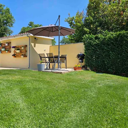 Apartment Emilia *
